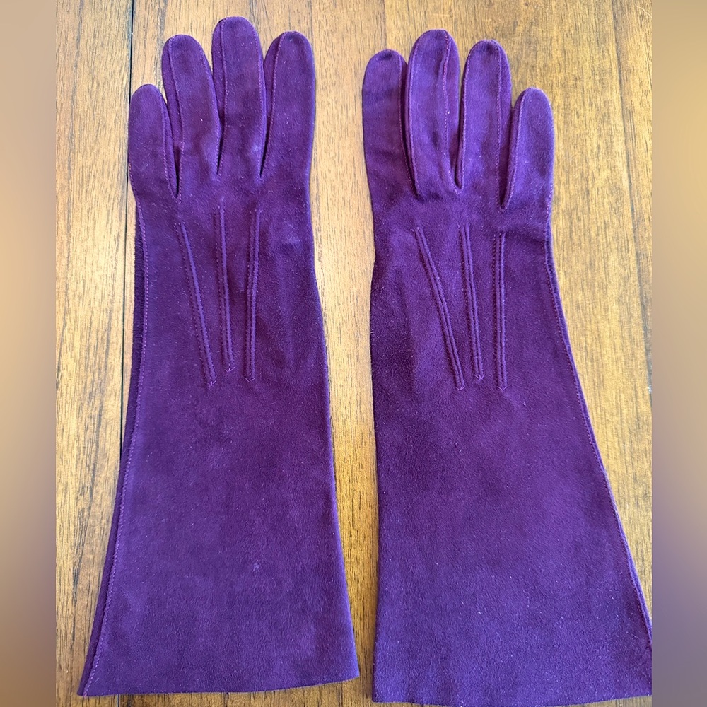 Vintage Suede Gloves